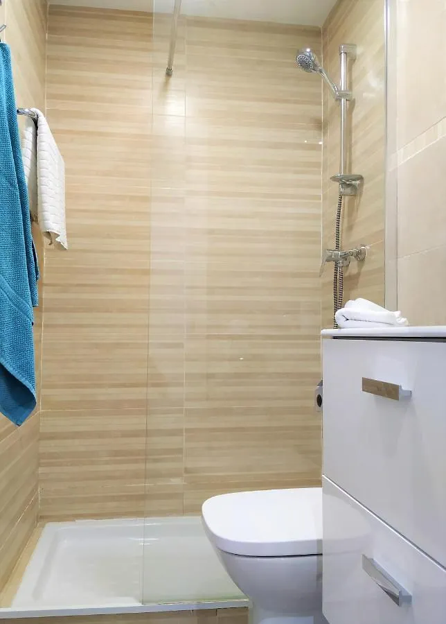Pena Beach 3 Bedroom Duplex, Bbq, Pool, Sea Views, Benalmádena Διαμέρισμα