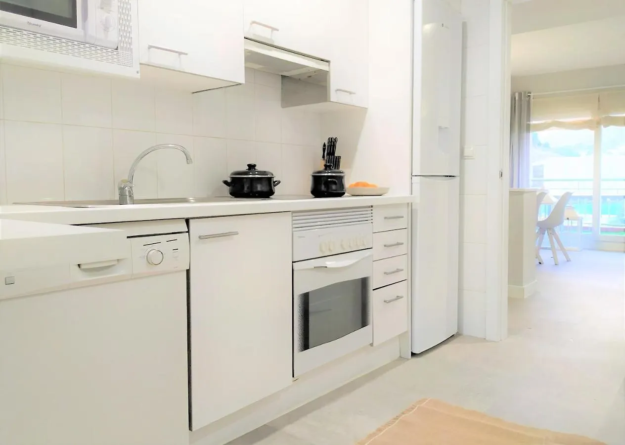 Pena Beach 3 Bedroom Duplex, Bbq, Pool, Sea Views, Benalmádena